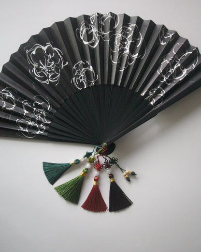 Blooms in the Wind _02